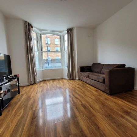 Stunning 1 Bedroom Apartment In Londra Dış mekan fotoğraf