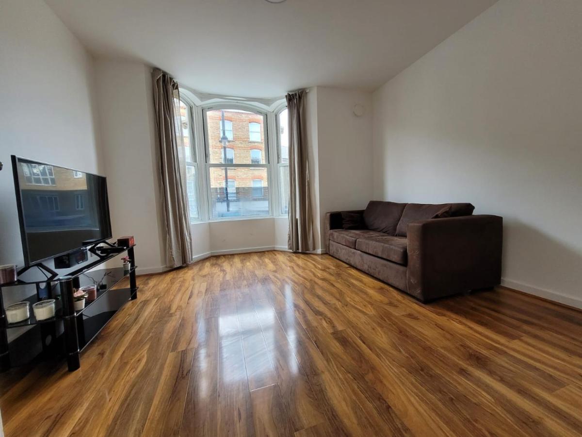 Stunning 1 Bedroom Apartment In Londra Dış mekan fotoğraf
